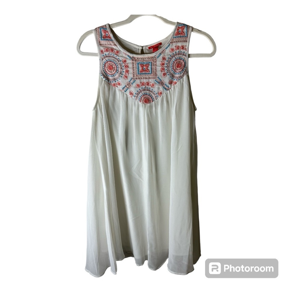CHELSEA & VIOLET Embroidered Sundress